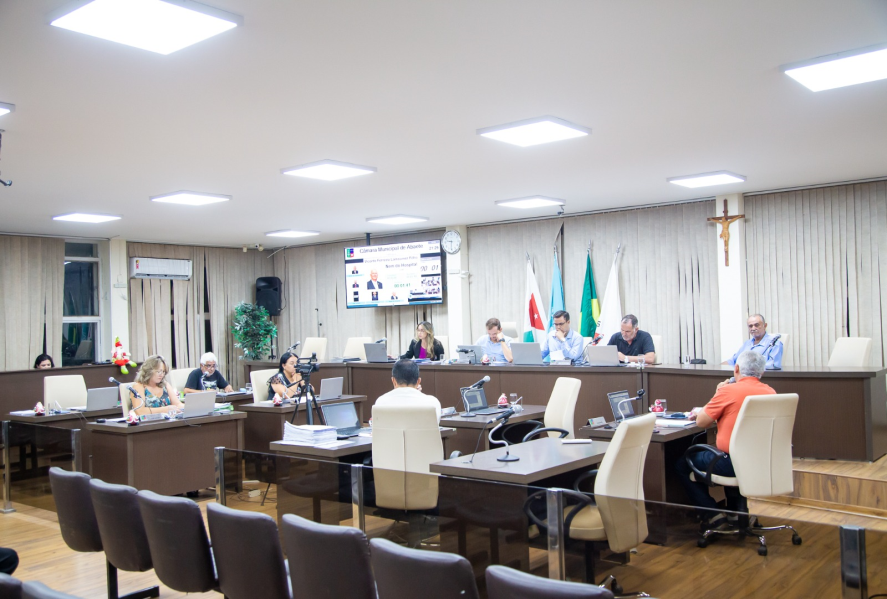 Projetos são apresentados e votados na Reunião Ordinária do dia 20/11/2023